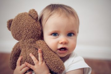 Giocattoli e articoli di peluche per bambini e roba